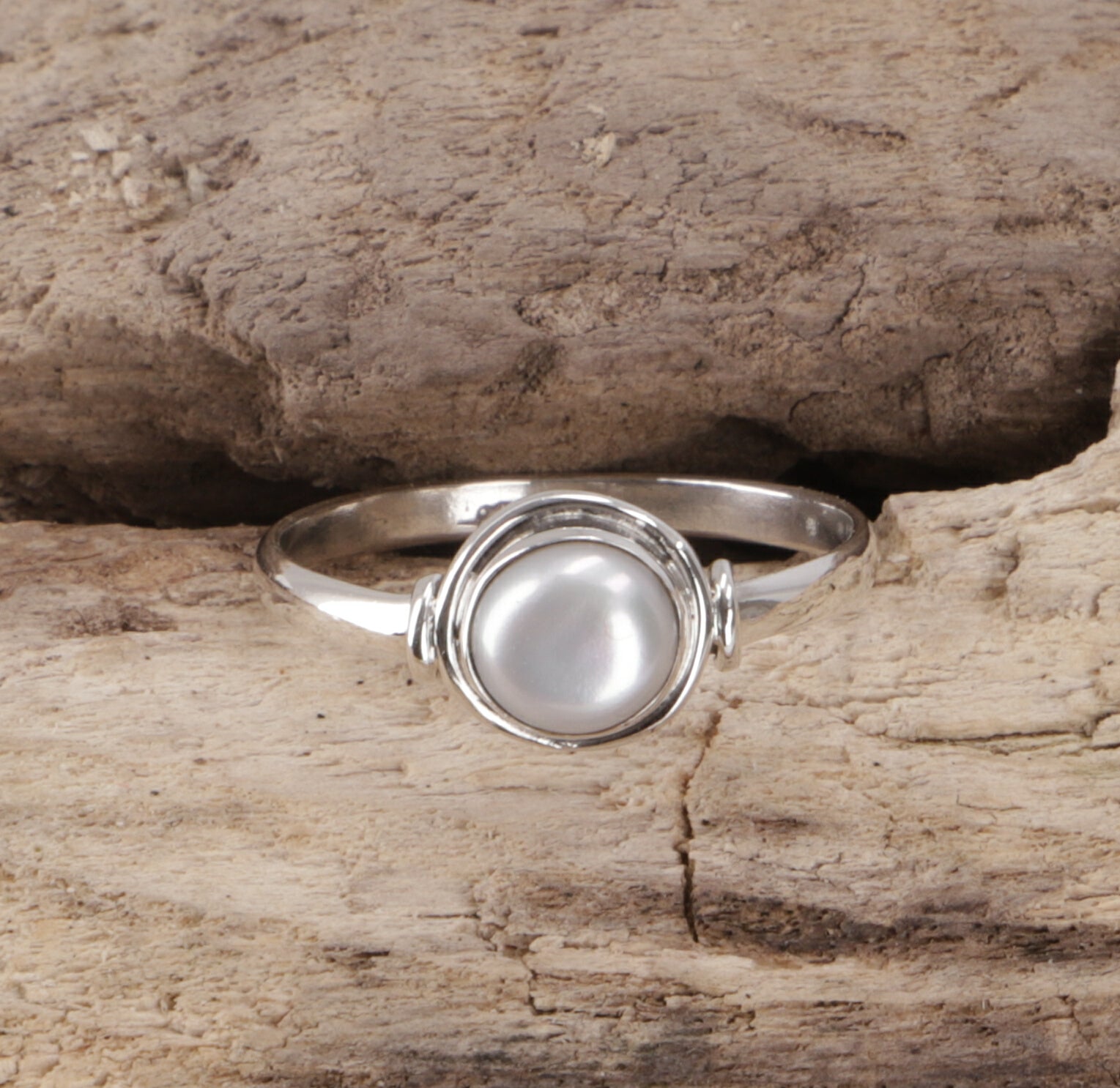 Fingerring med perle