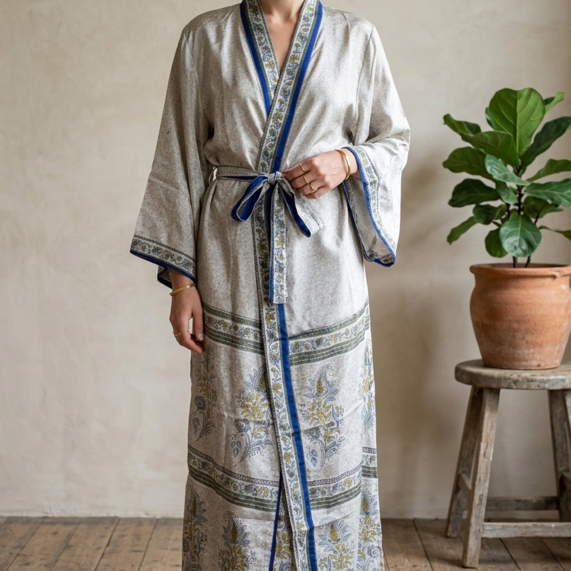 Leela Lang Kimono India Grey