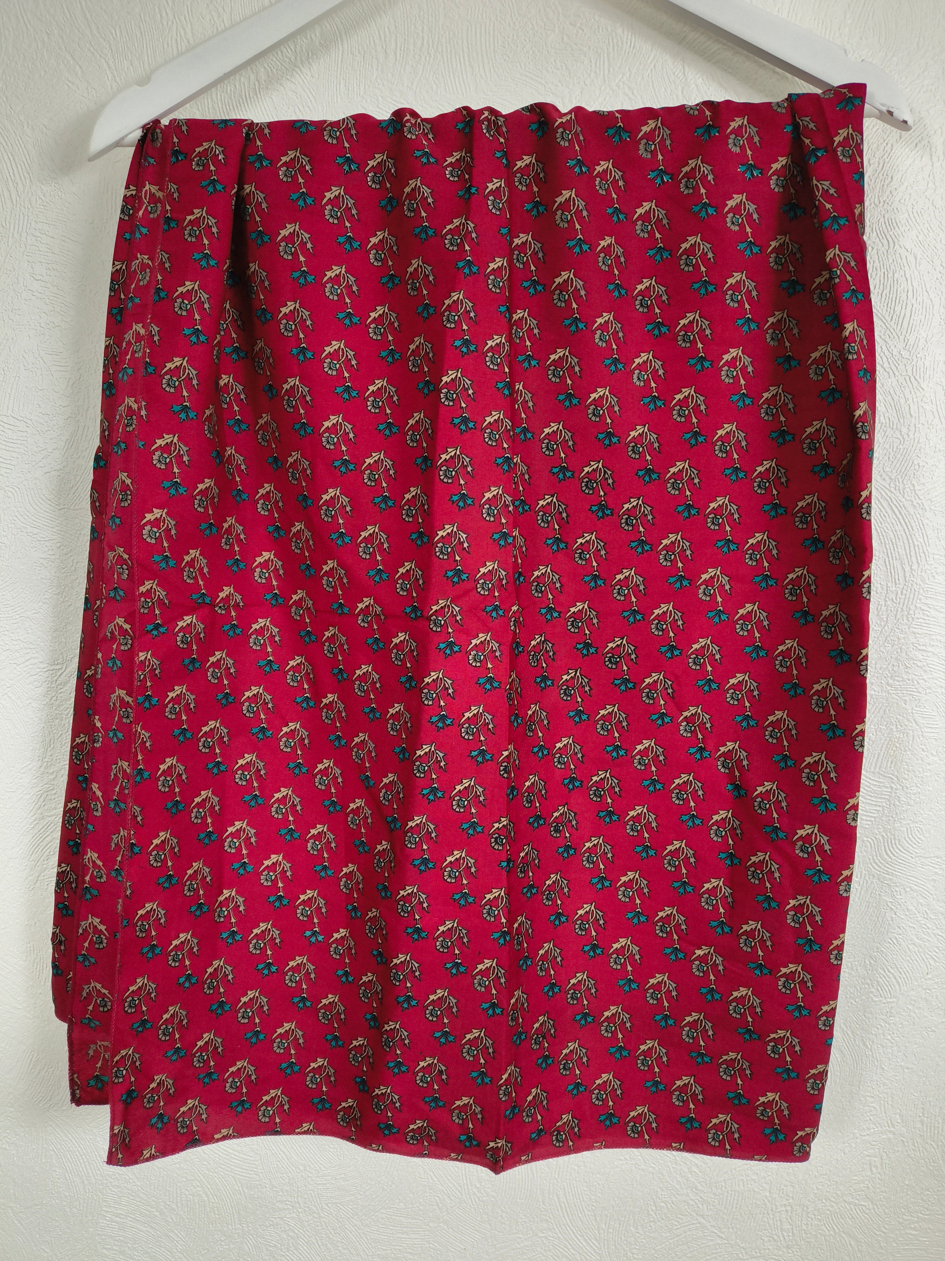 Meera Silketørklæde Floral Red