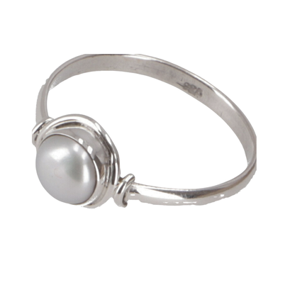 Fingerring med perle
