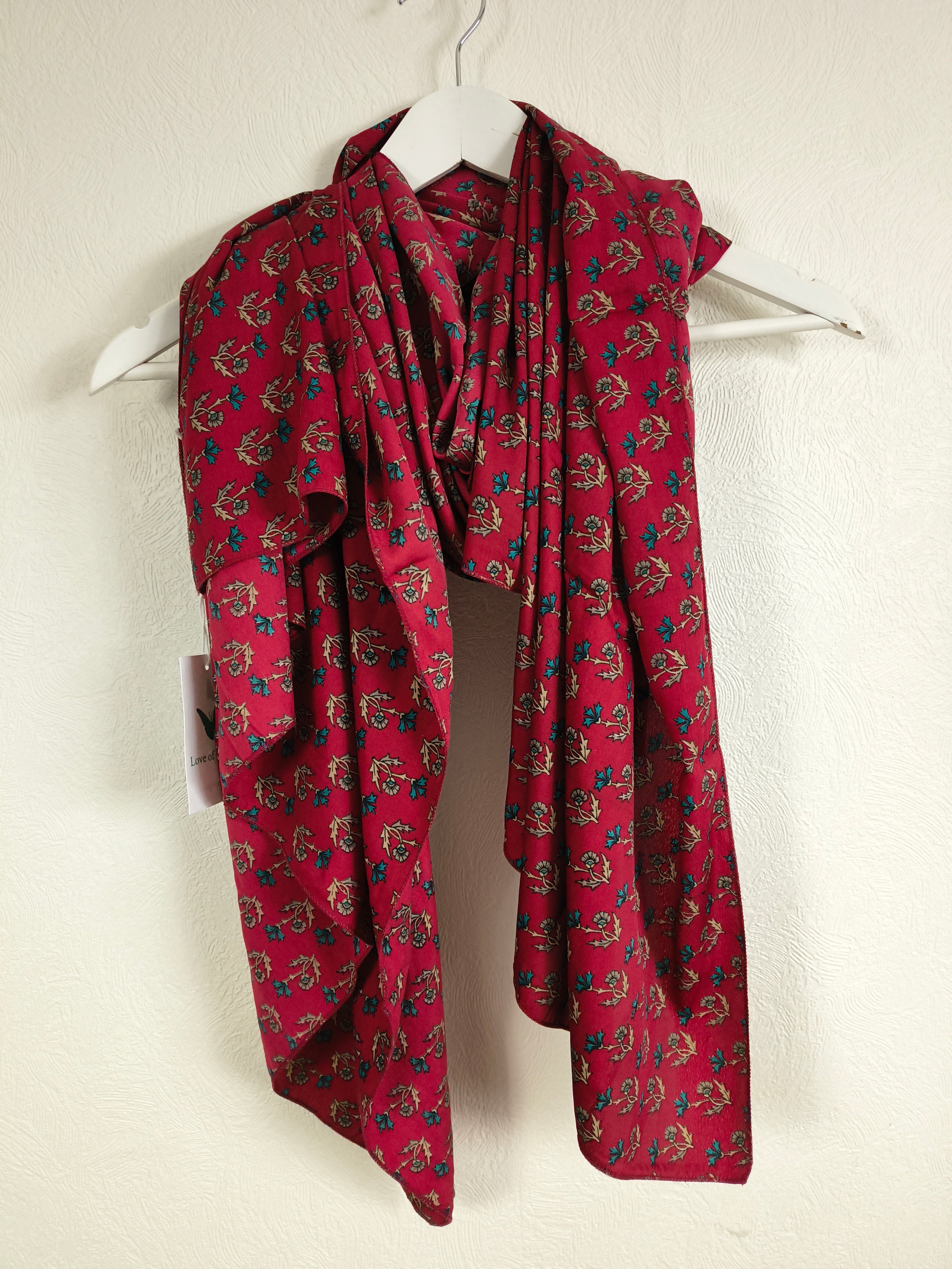 Meera Silketørklæde Floral Red